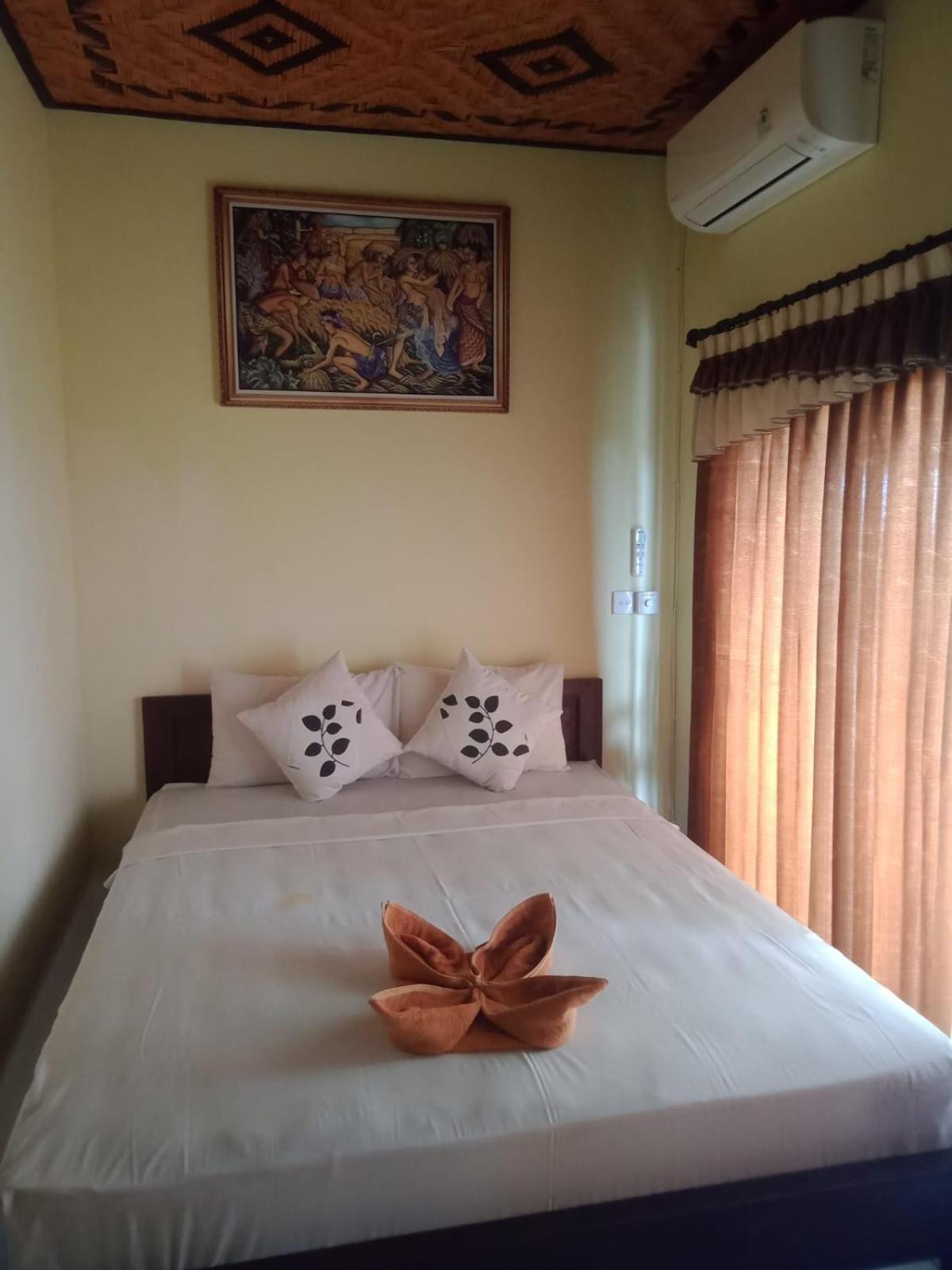 Sri Homestay Амед Экстерьер фото